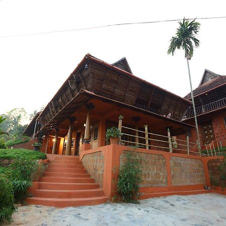 Thejas Resorts Wayanad スルタン・バザリー エクステリア 写真